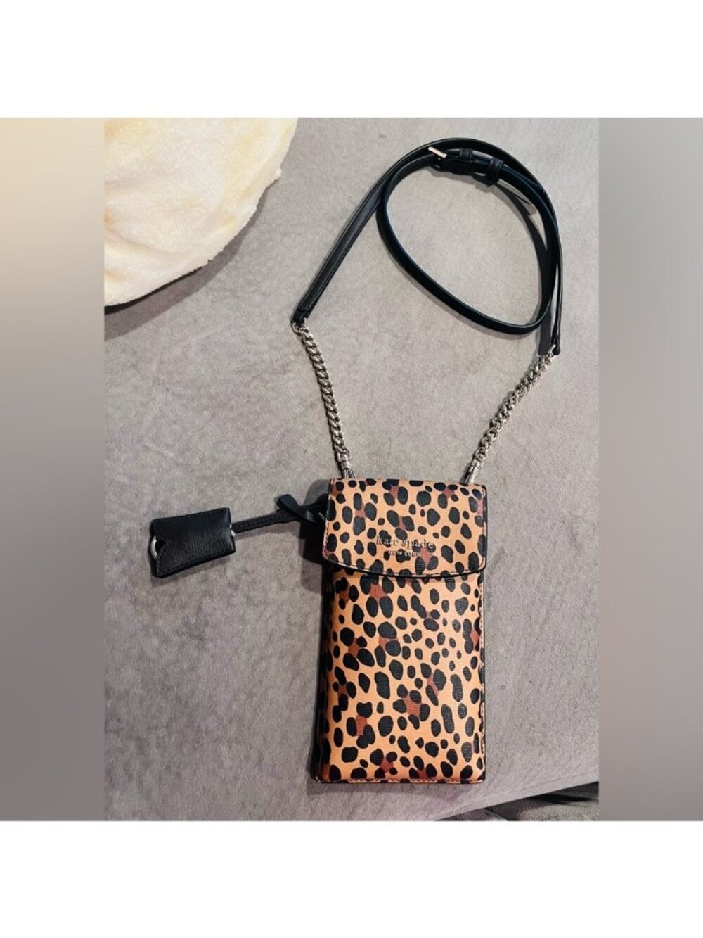 Kate Spade Spencer North South Phone Crossbody - Picture 6 of 12